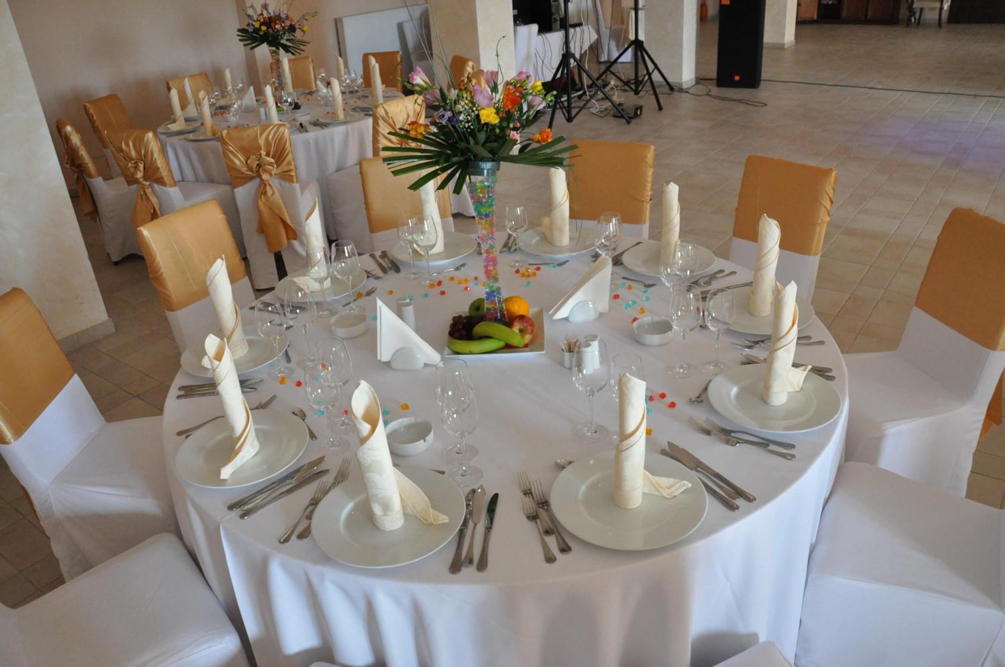 Club Insieme Grand Resort Potlogi Exterior photo